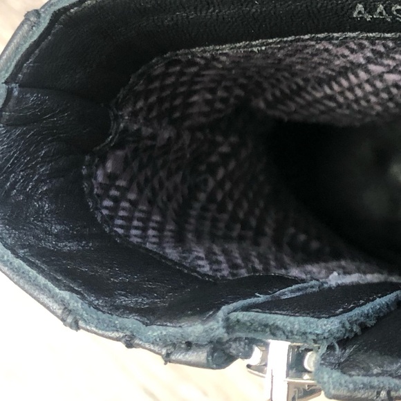 Sale! AQUATALIA ITALIAN Black Leather Low Heel Boots - Picture 4 of 11